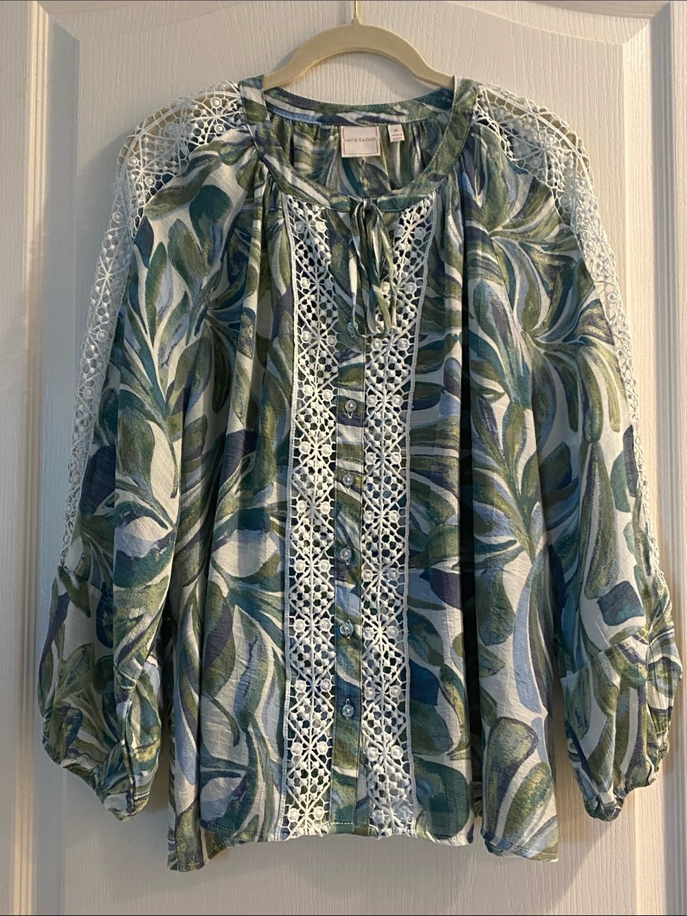 Zac & Rachel Blue and Green Leaf Lace-Trim Peasant Top Size M